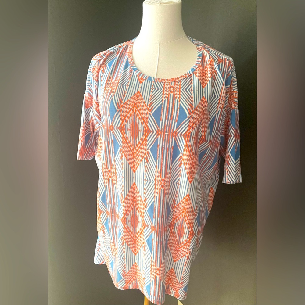 LuLaRoe Irma Tunic Top - XXS